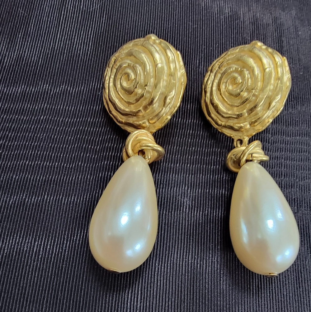 Pierced earrings